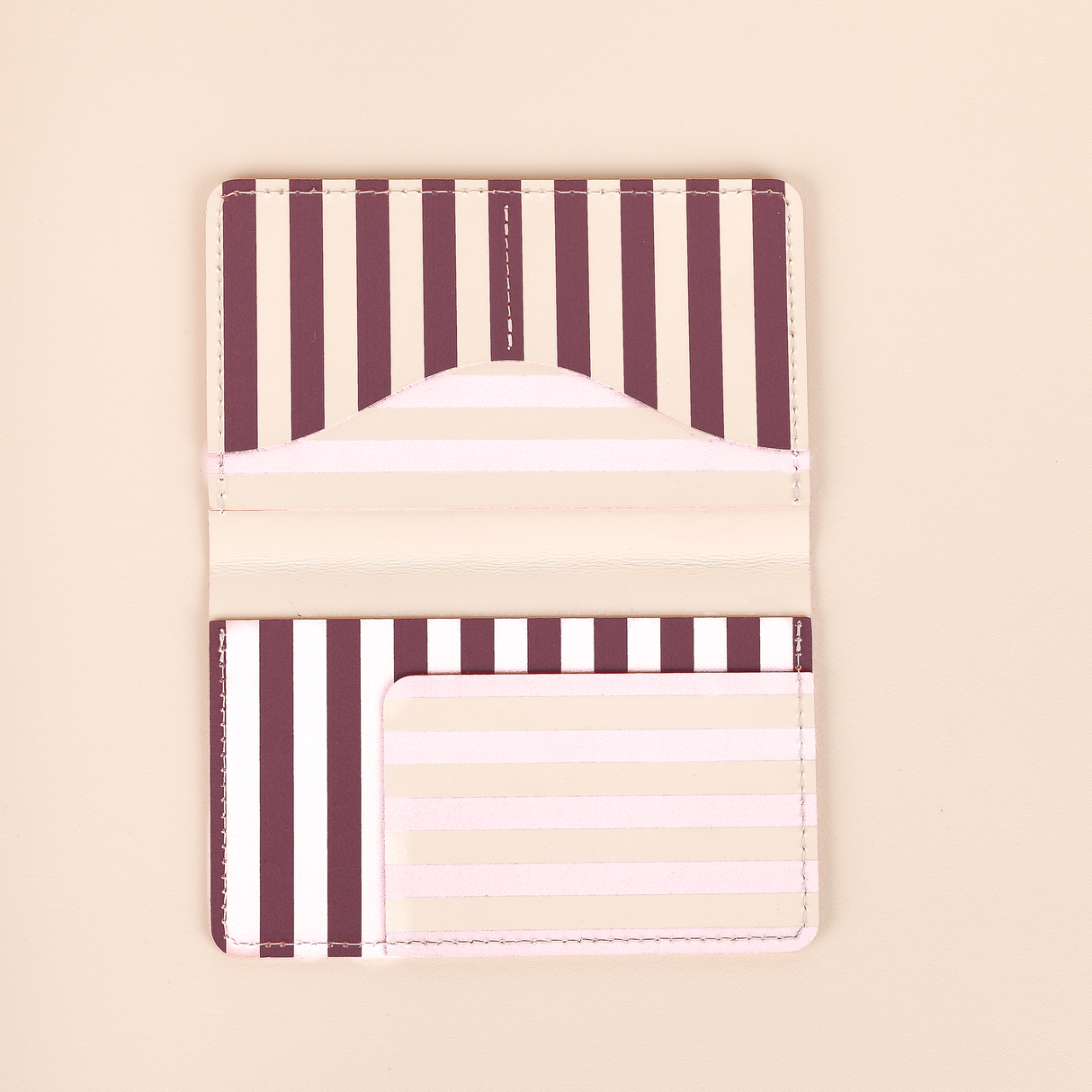 Portapasaporte Stripes