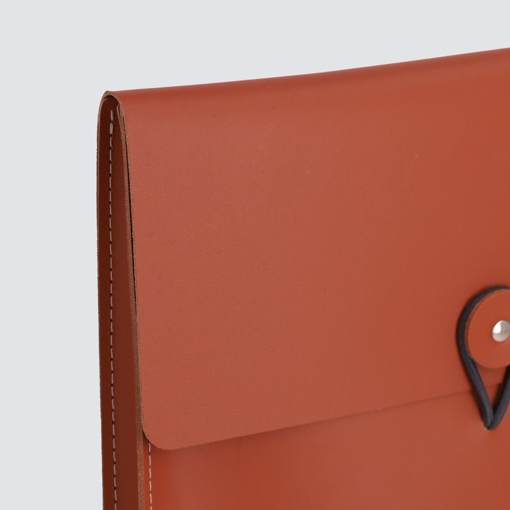 Vertical Case 13"