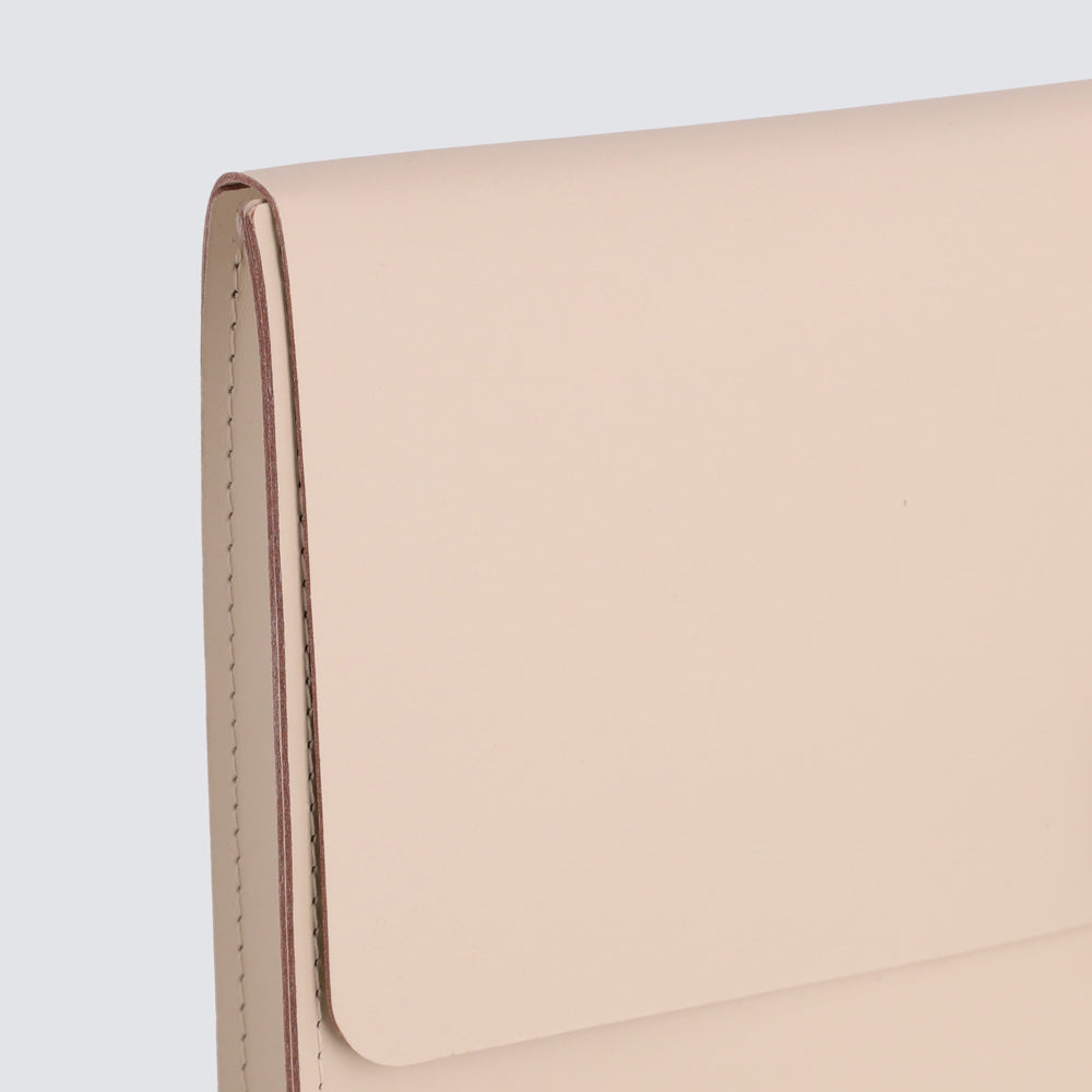 Vertical Case 13"