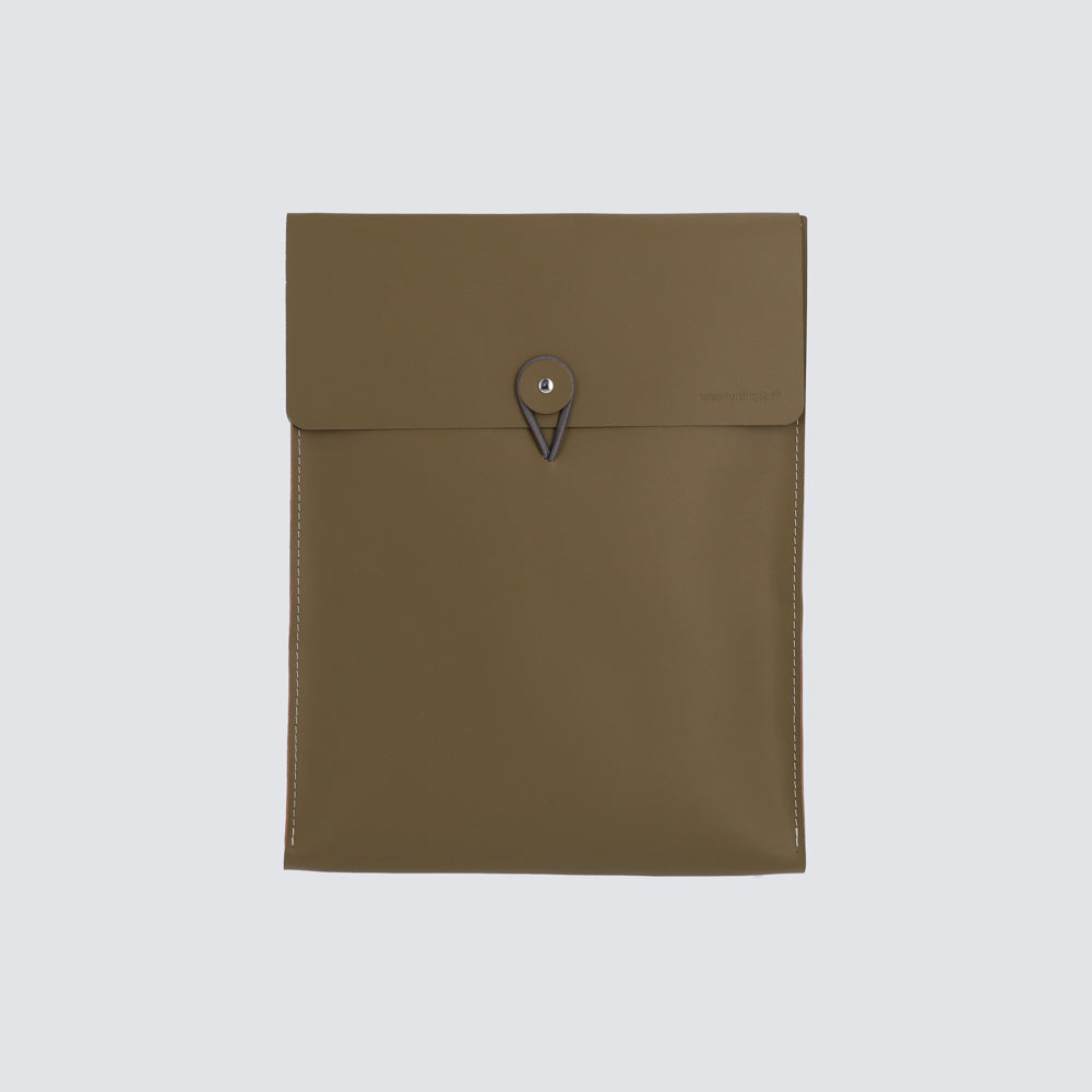Vertical Case 13"