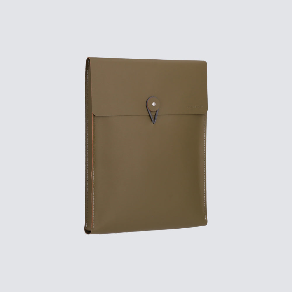 Vertical Case 13"