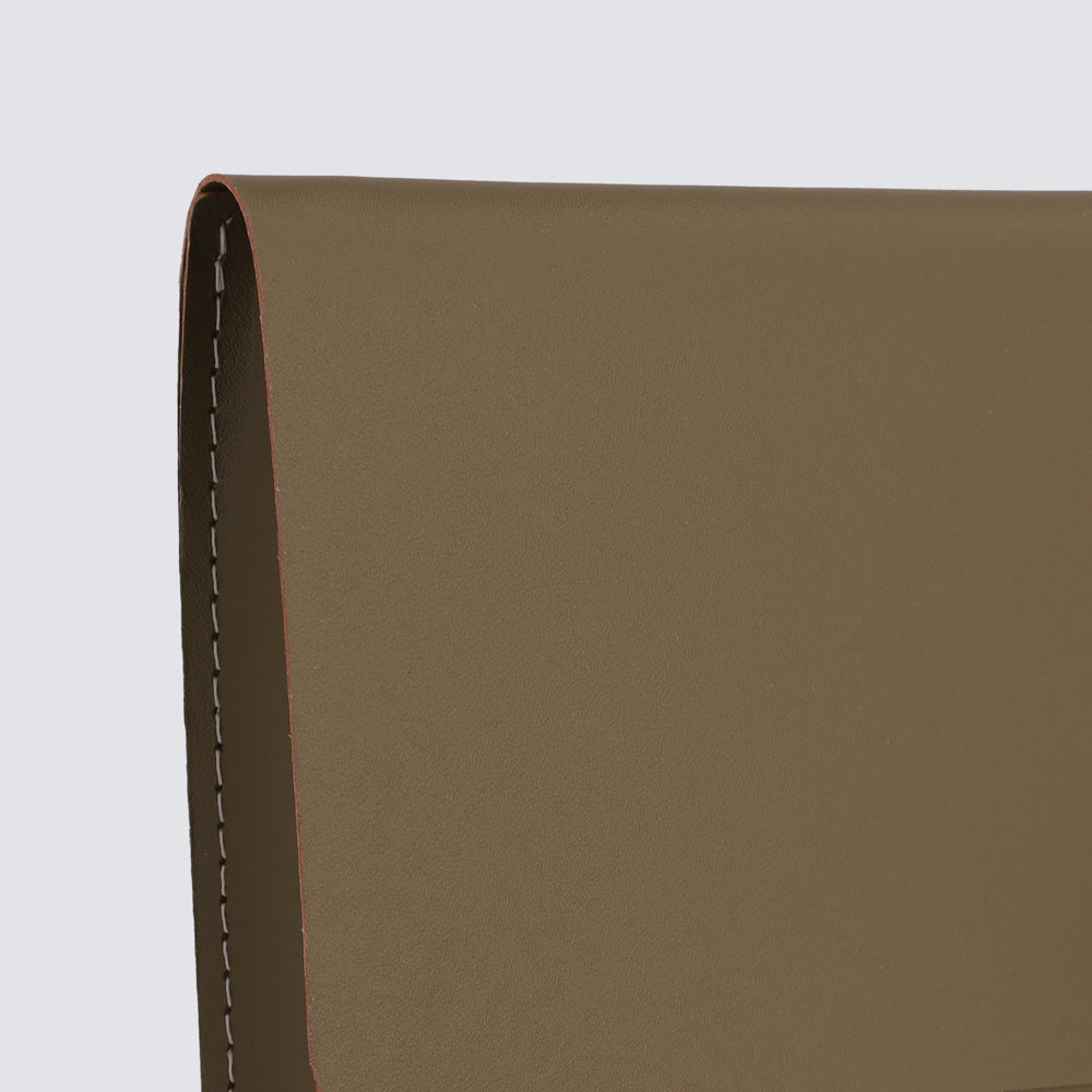 Vertical Case 13"