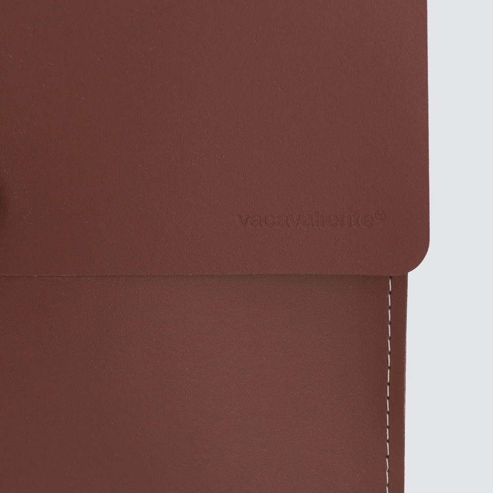 Vertical Case 13"