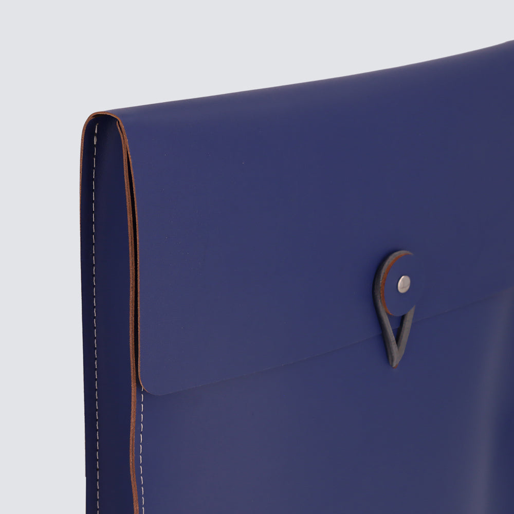 Vertical Case 13"