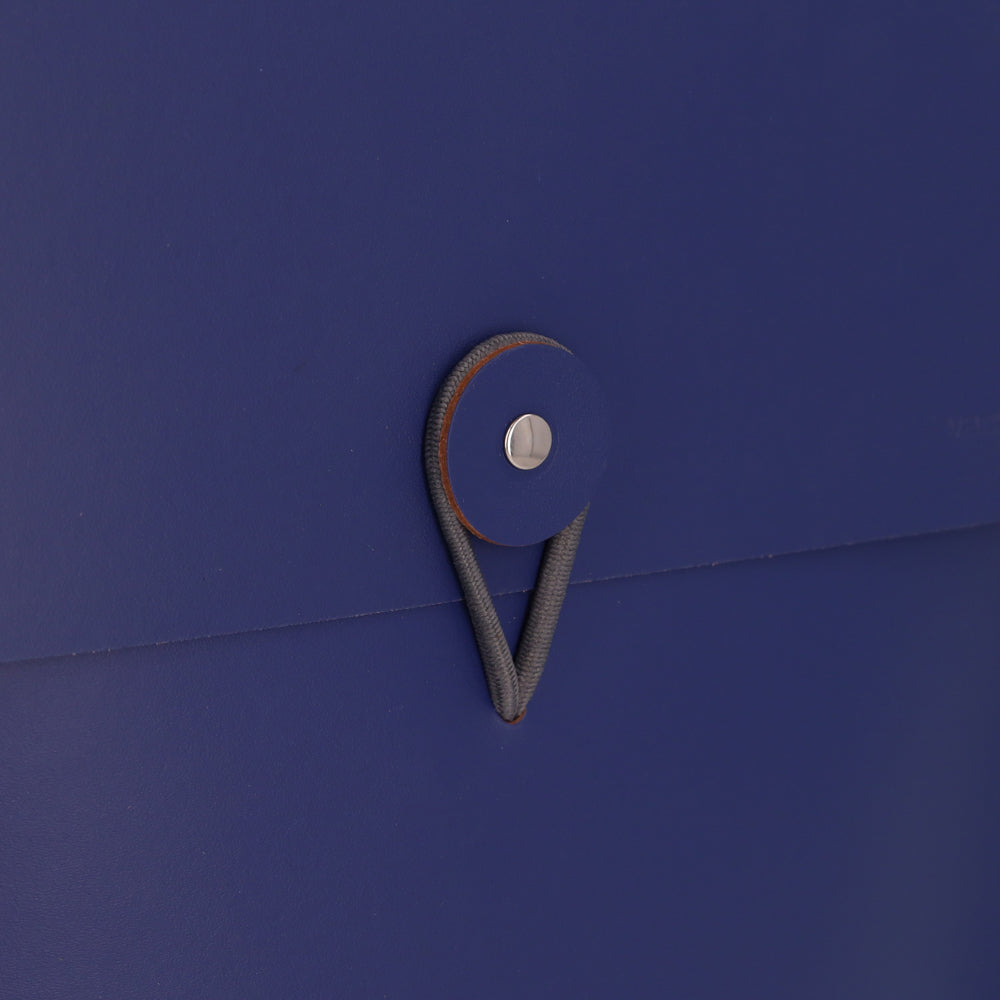 Vertical Case 13"