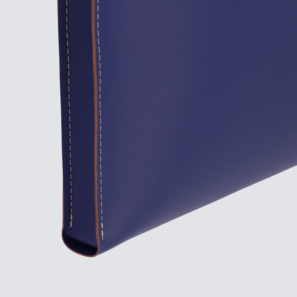 Vertical Case 13"