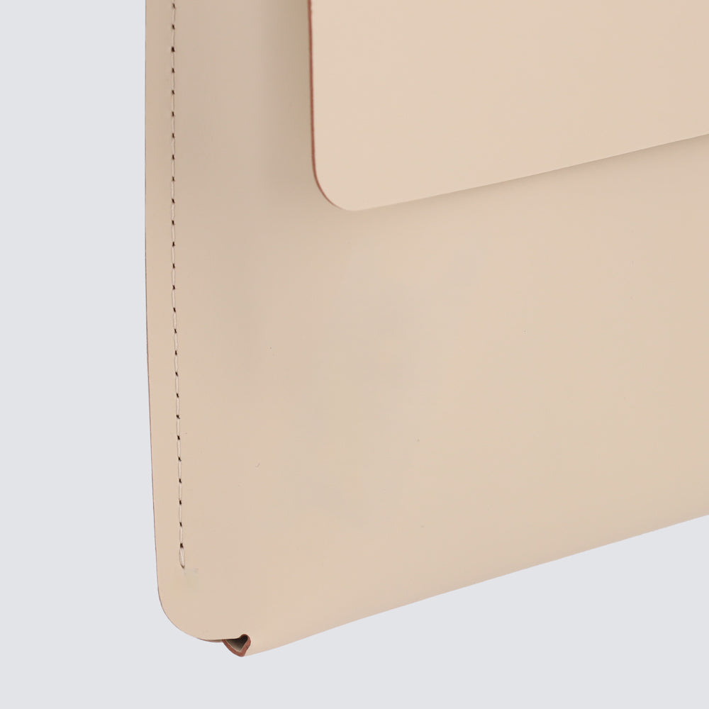 Horizontal Case 13"