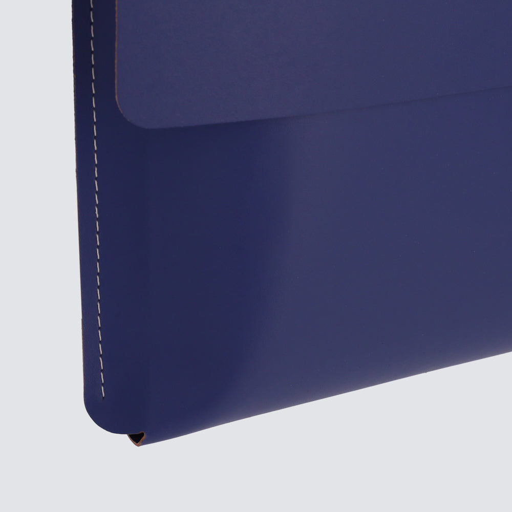 Horizontal Case 13"