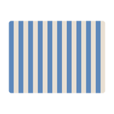 Individual de mesa rectangular con patrón de rayas azules, accesorio de diseño minimalista para comedor.