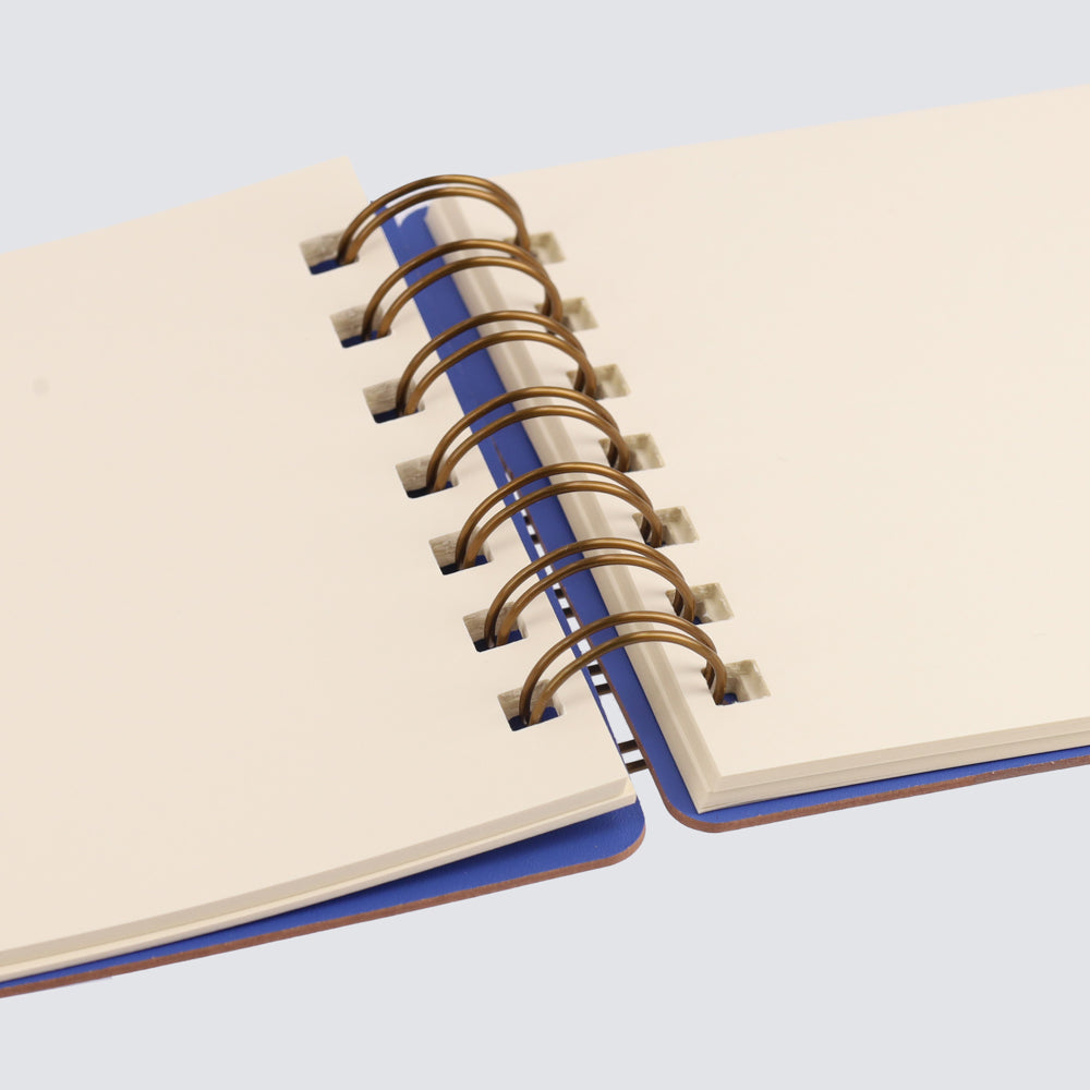 Studio Plain A6 Notepad