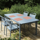 Rectangular placemat with stripes