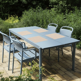 Rectangular placemat with stripes